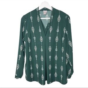 EUC Chicos Shirt Womens Large 12 Green Long Sleeve Blouse Popover Pleated VNeck